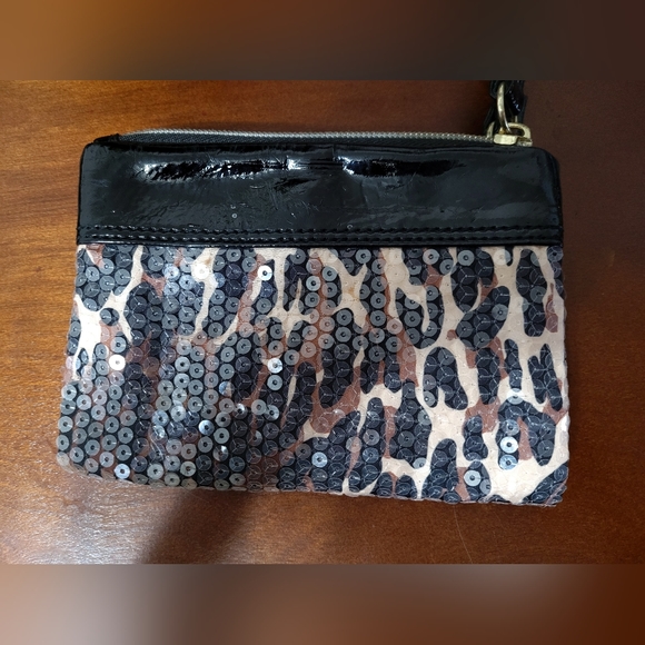 BETSEY JOHNSON  wristlet wallet - Picture 2 of 9